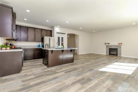 7824 165th Street Ct E Puyallup WA 98375