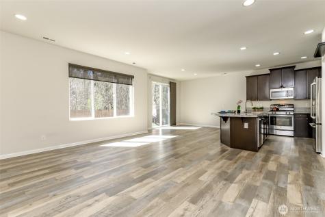 7824 165th Street Ct E Puyallup WA 98375