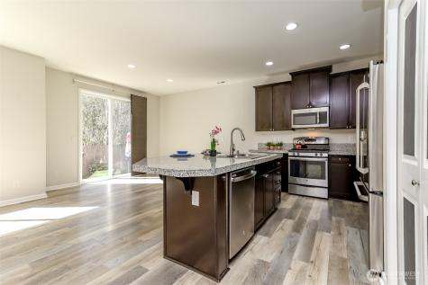 7824 165th Street Ct E Puyallup WA 98375