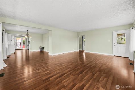 2911 Elwood Drive W Tacoma WA 98466