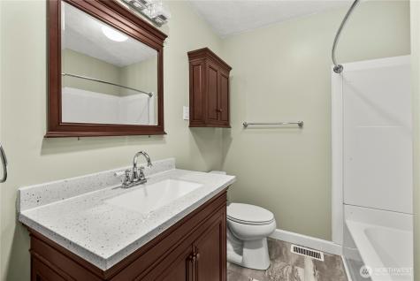 2911 Elwood Drive W Tacoma WA 98466