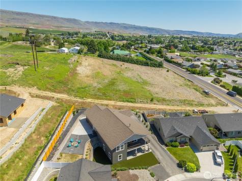 827 Madeleine Court East Wenatchee WA 98802