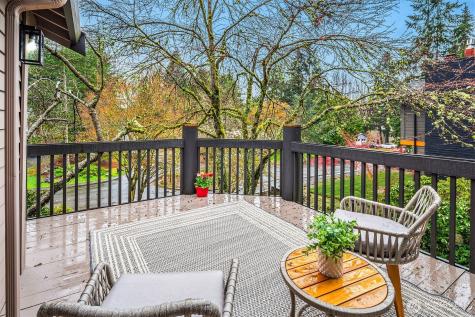 6700 81st Avenue SE Mercer Island WA 98040