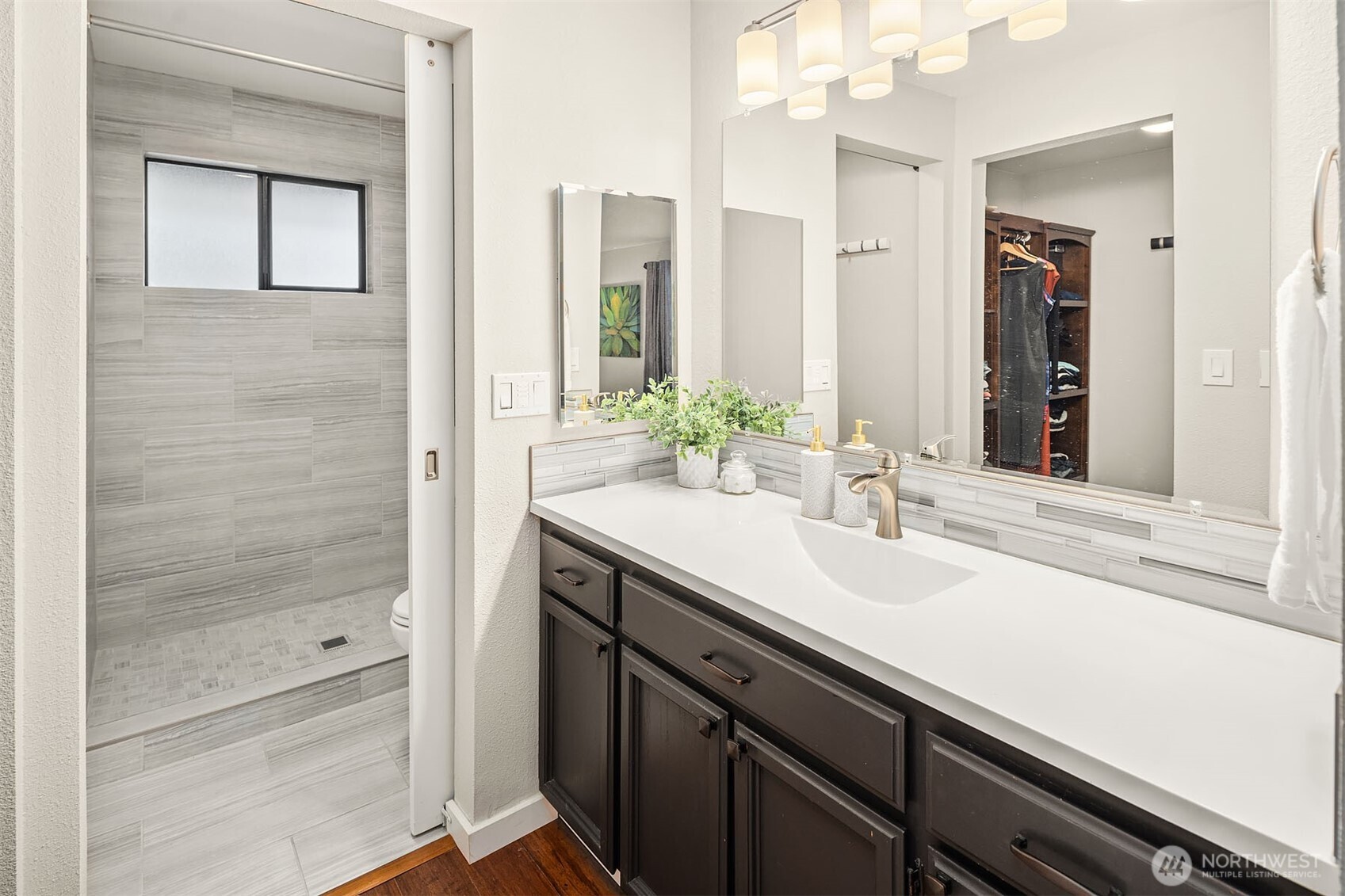 6700 81st Avenue SE Mercer Island WA 98040