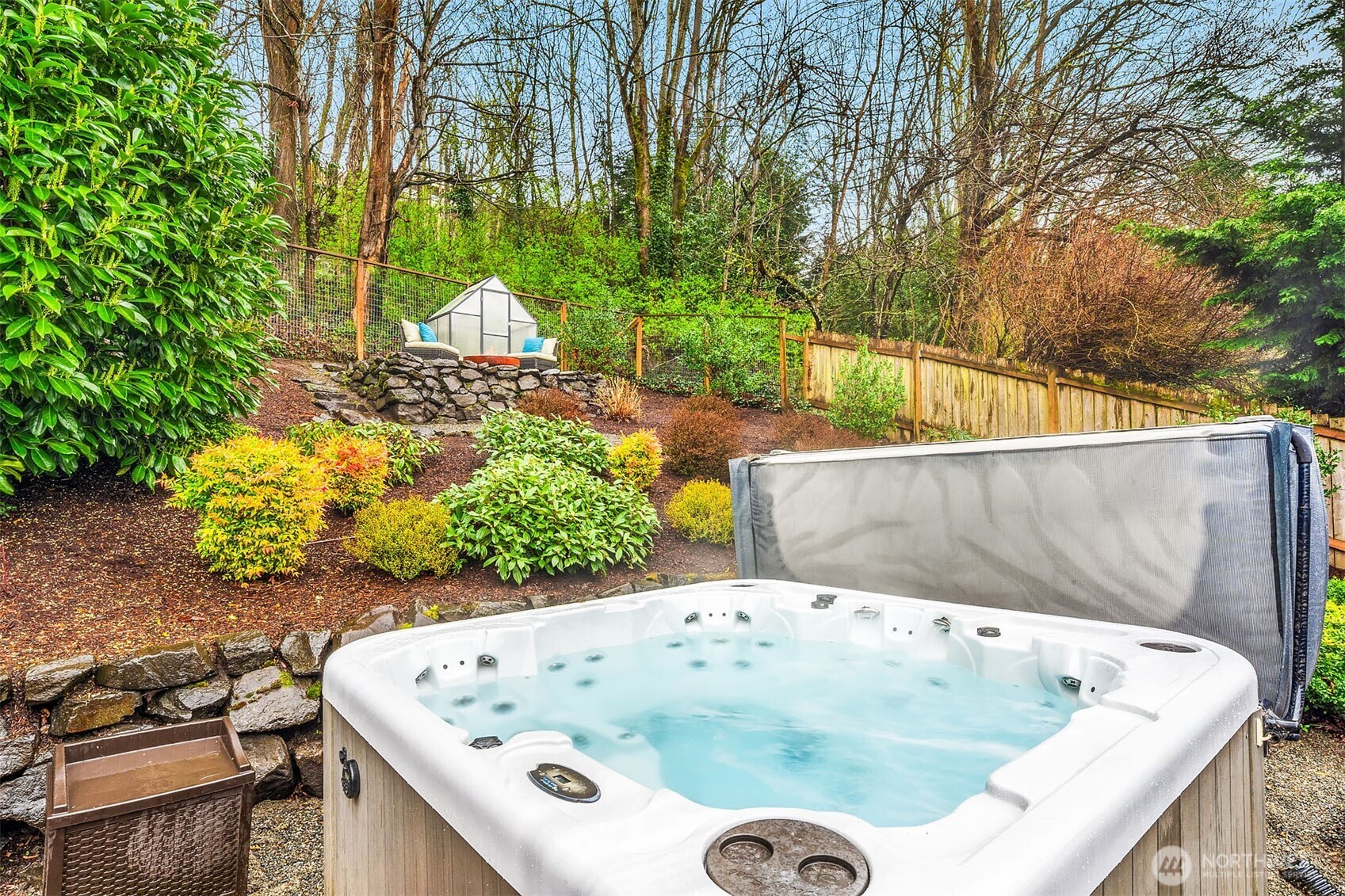 6700 81st Avenue SE Mercer Island WA 98040