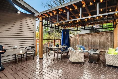 6700 81st Avenue SE Mercer Island WA 98040