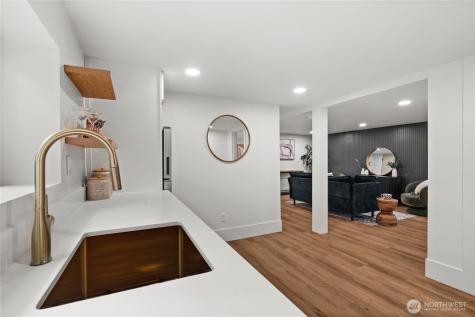 2212 N 46th Street Seattle WA 98103