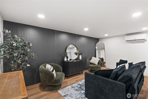 2212 N 46th Street Seattle WA 98103