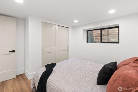 2212 N 46th Street Seattle WA 98103