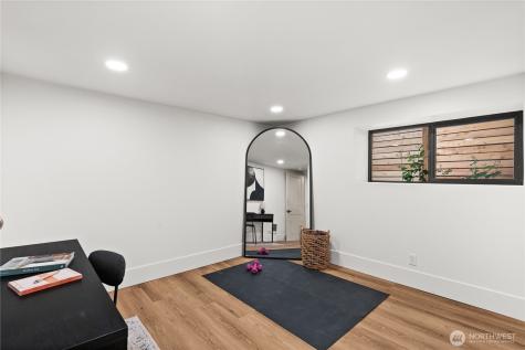 2212 N 46th Street Seattle WA 98103