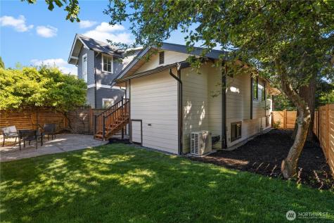 2212 N 46th Street Seattle WA 98103