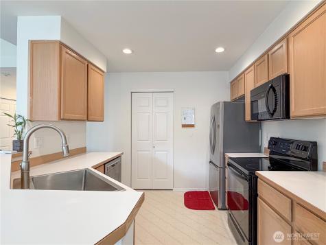 5807 14th Drive W Everett WA 98203