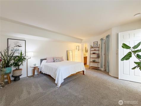 5807 14th Drive W Everett WA 98203