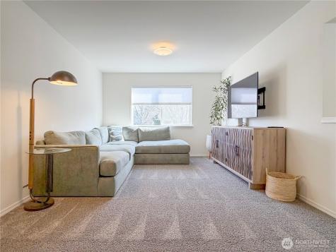 5807 14th Drive W Everett WA 98203