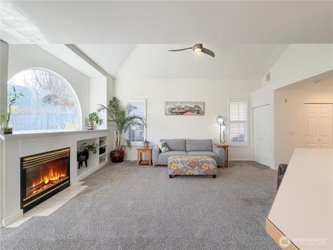 5807 14th Drive W Everett WA 98203