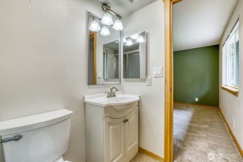 9615 NE 201st Street Bothell WA 98011