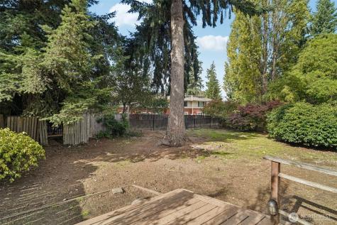 1261 150th Avenue SE Bellevue WA 98007