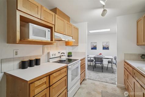 1261 150th Avenue SE Bellevue WA 98007