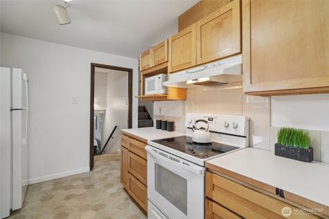 1261 150th Avenue SE Bellevue WA 98007