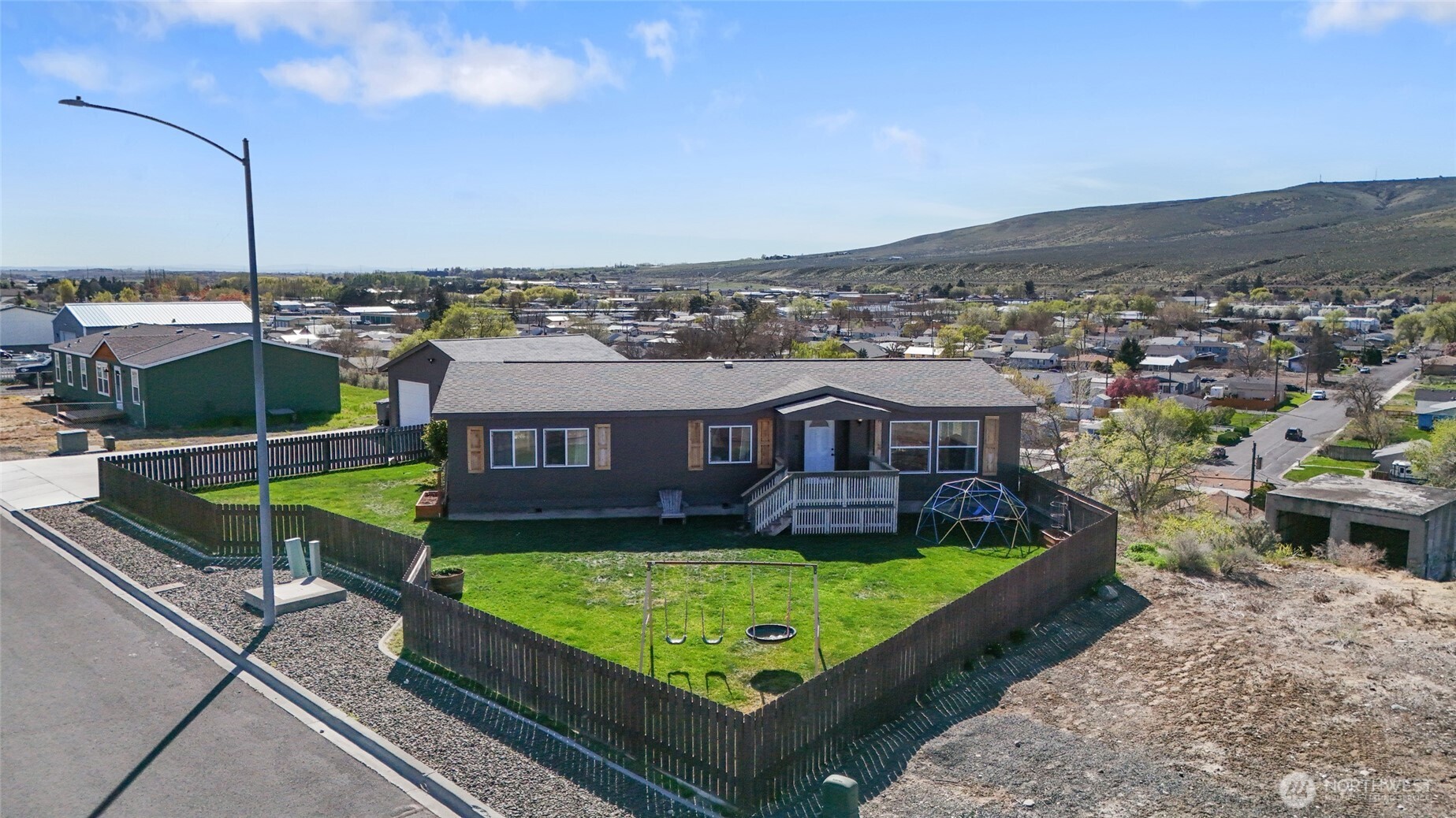 403 Hilltop Drive Ephrata WA 98823