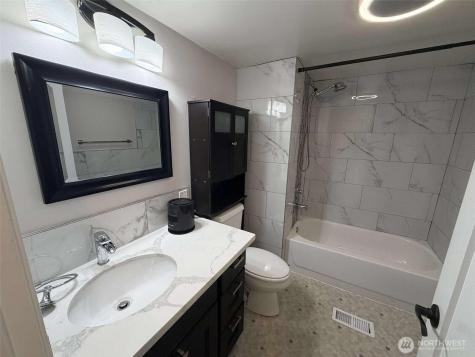 11510 E Riverside Drive Bothell WA 98011