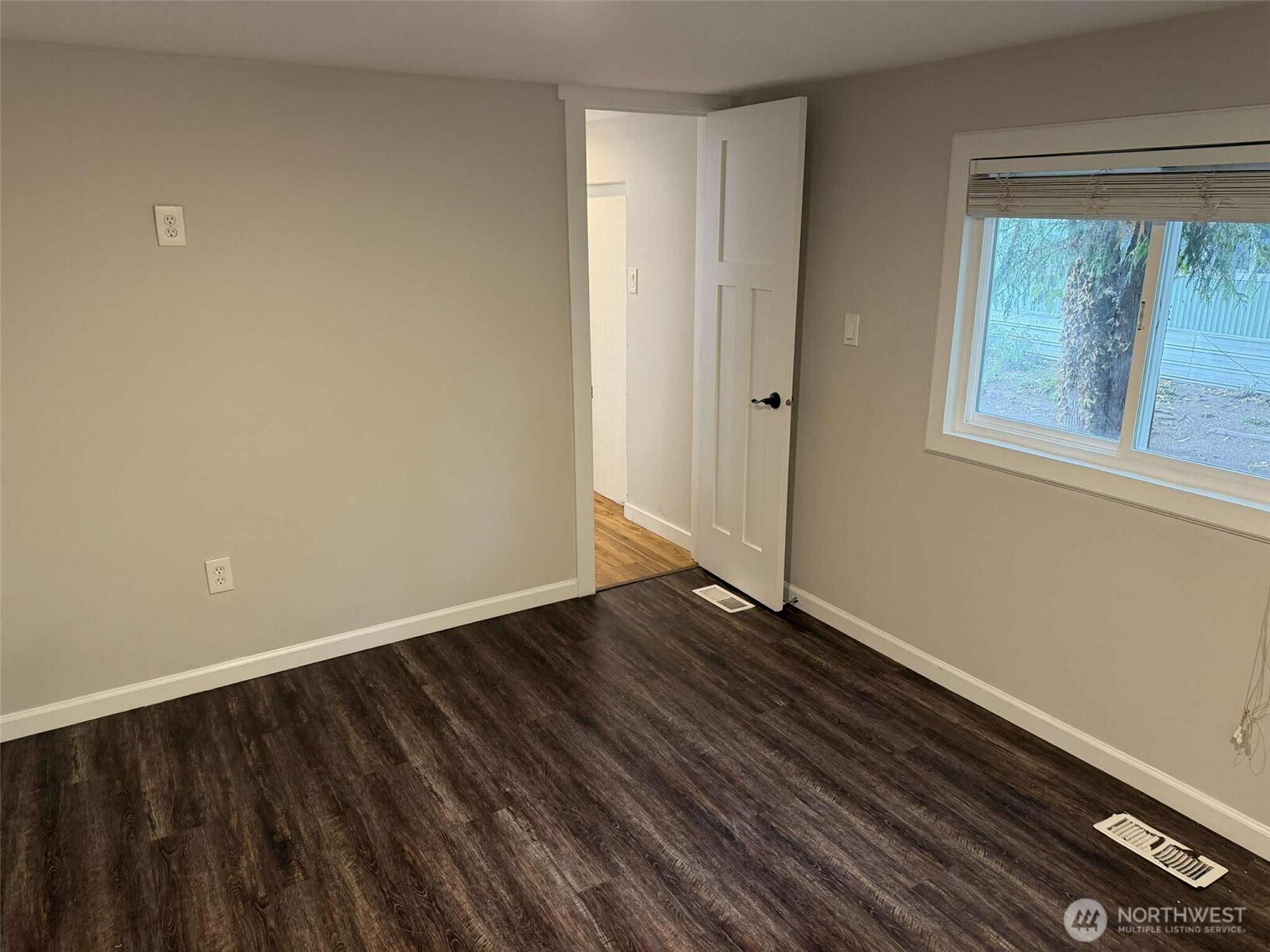 11510 E Riverside Drive Bothell WA 98011
