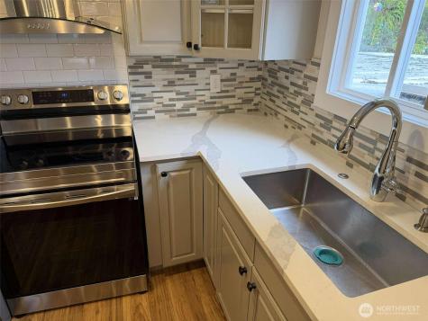 11510 E Riverside Drive Bothell WA 98011