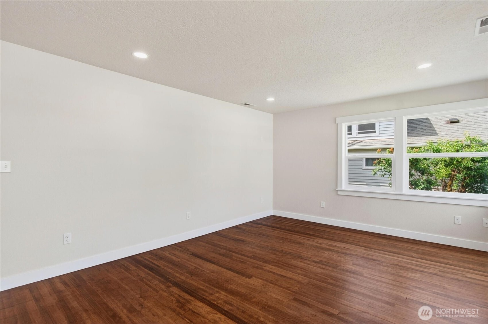 3 Pacific Place Longview WA 98632
