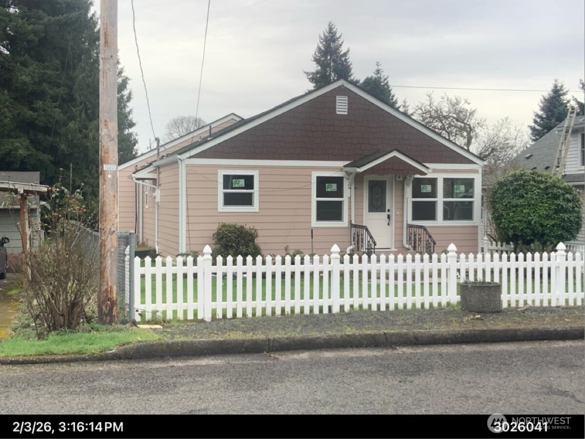 3 Pacific Place Longview WA 98632