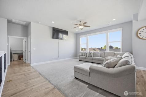 2652 W 44th Place Kennewick WA 99337