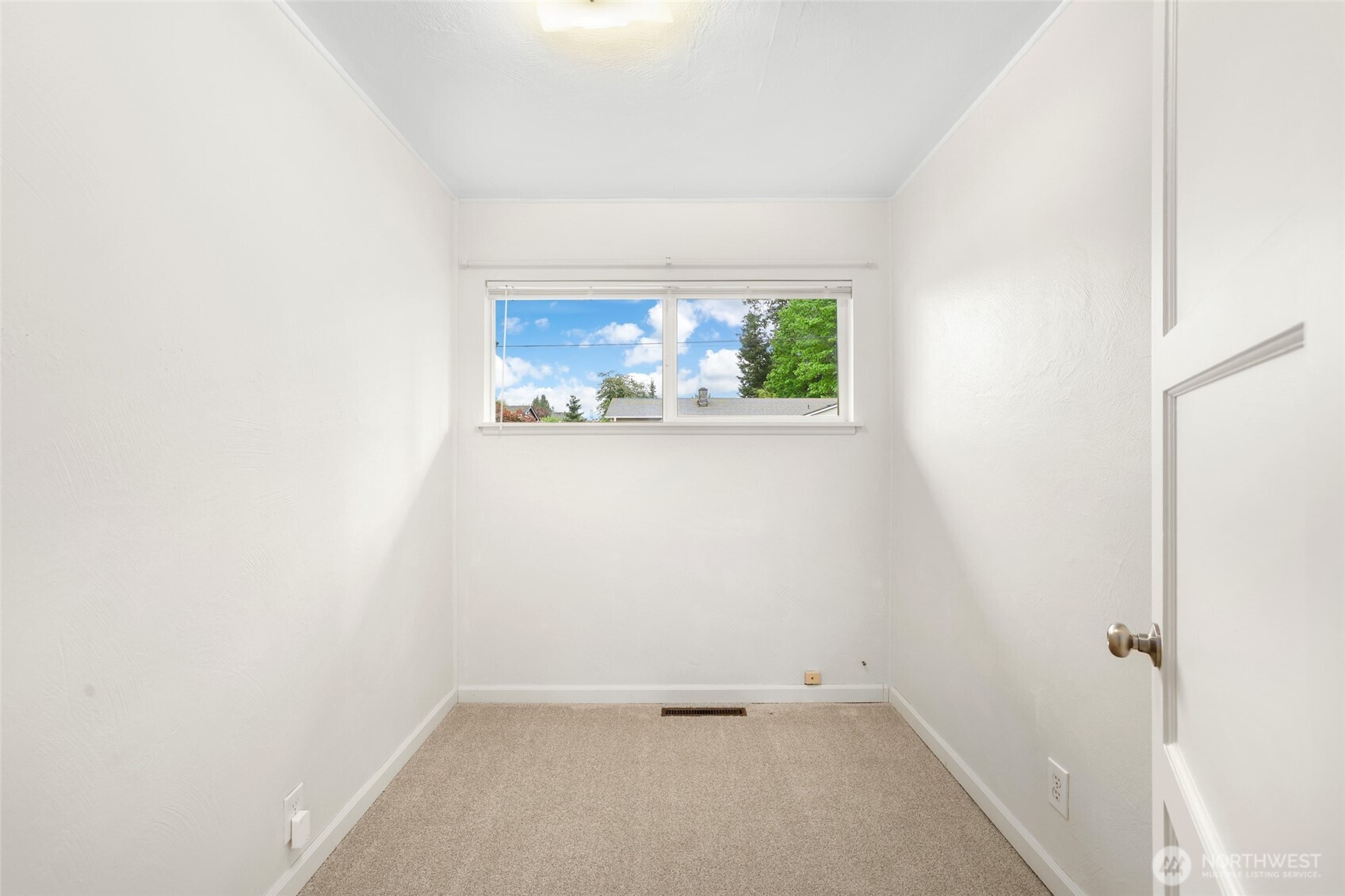 2402 Union Avenue NE Renton WA 98059