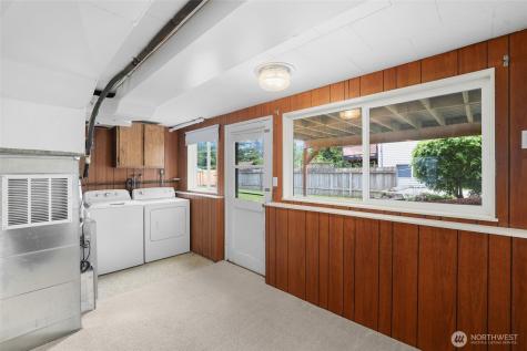 2402 Union Avenue NE Renton WA 98059