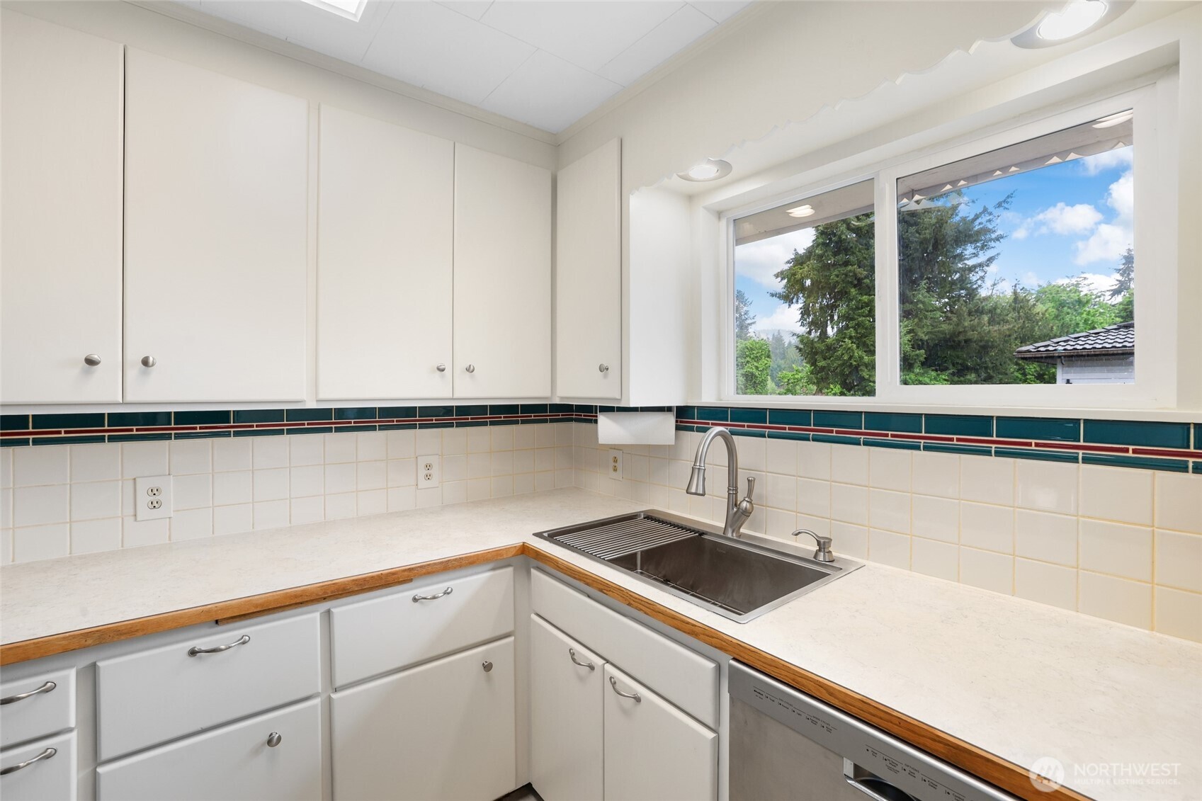2402 Union Avenue NE Renton WA 98059