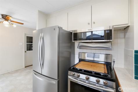 2402 Union Avenue NE Renton WA 98059