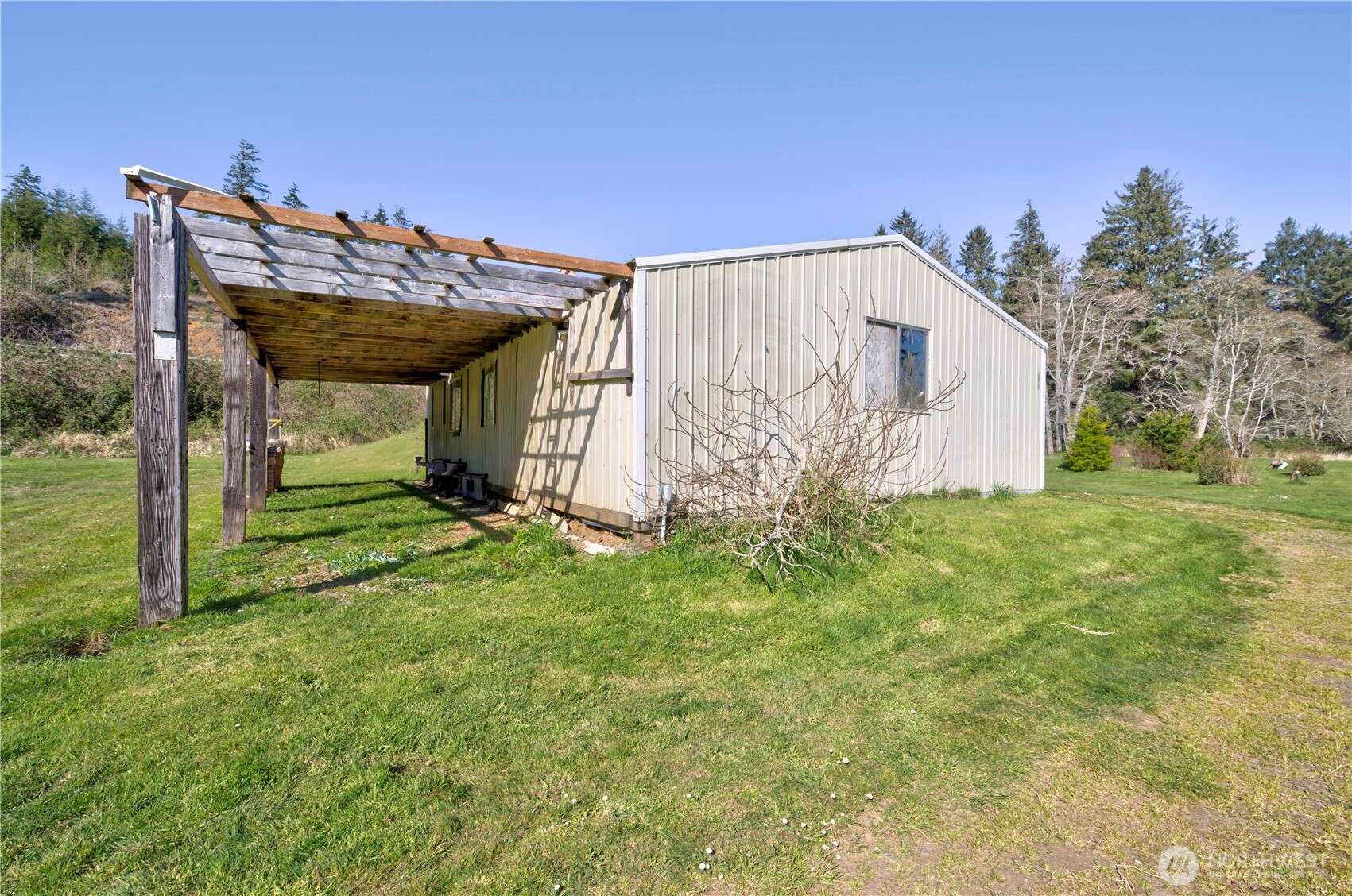 47 N Nemah Road E South Bend WA 98586