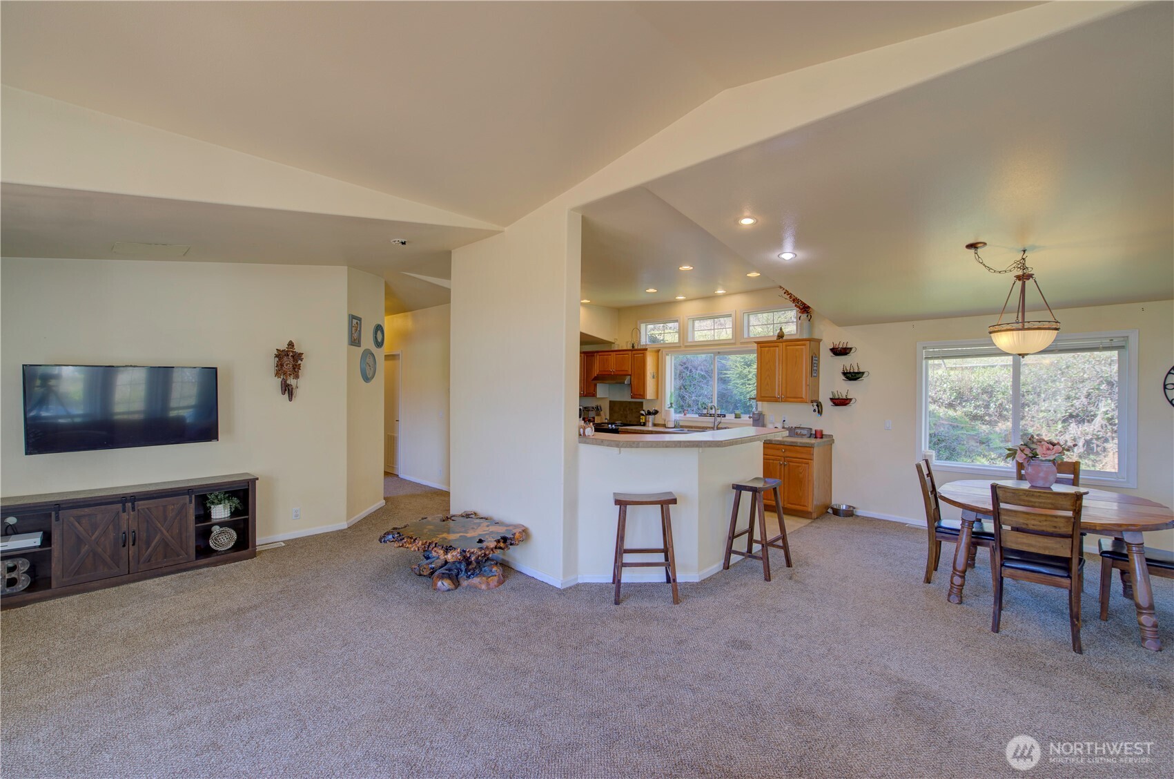 47 N Nemah Road E South Bend WA 98586