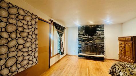 12238 4th Avenue NW Seattle WA 98177
