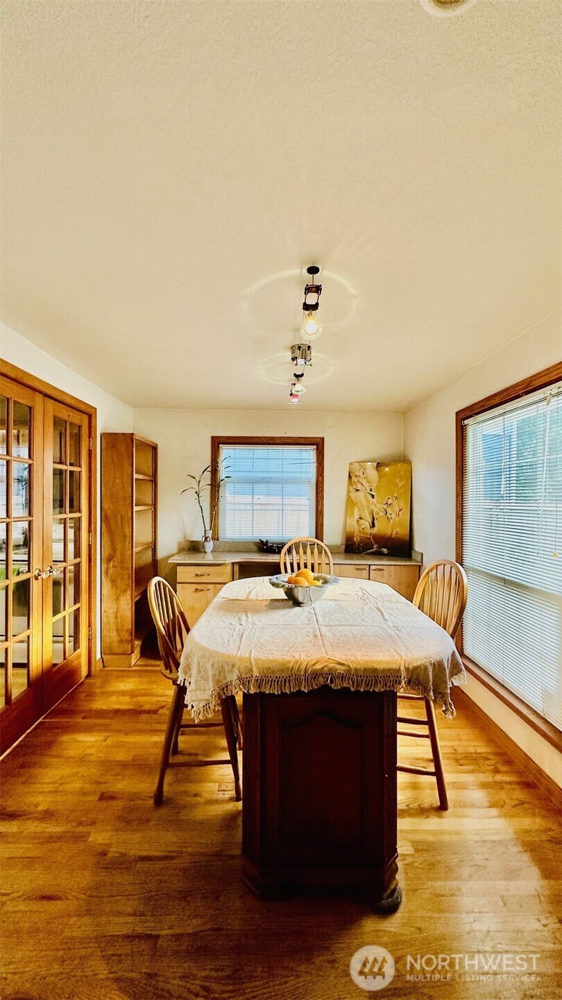 12238 4th Avenue NW Seattle WA 98177