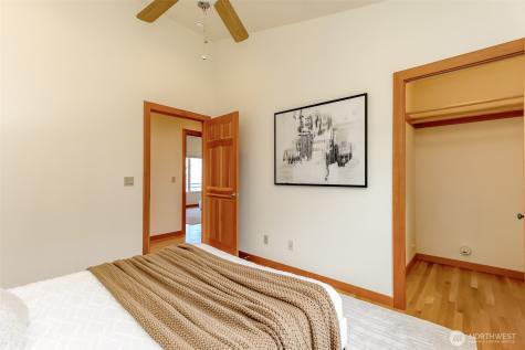 6121 Madrona Drive NE Tacoma WA 98422