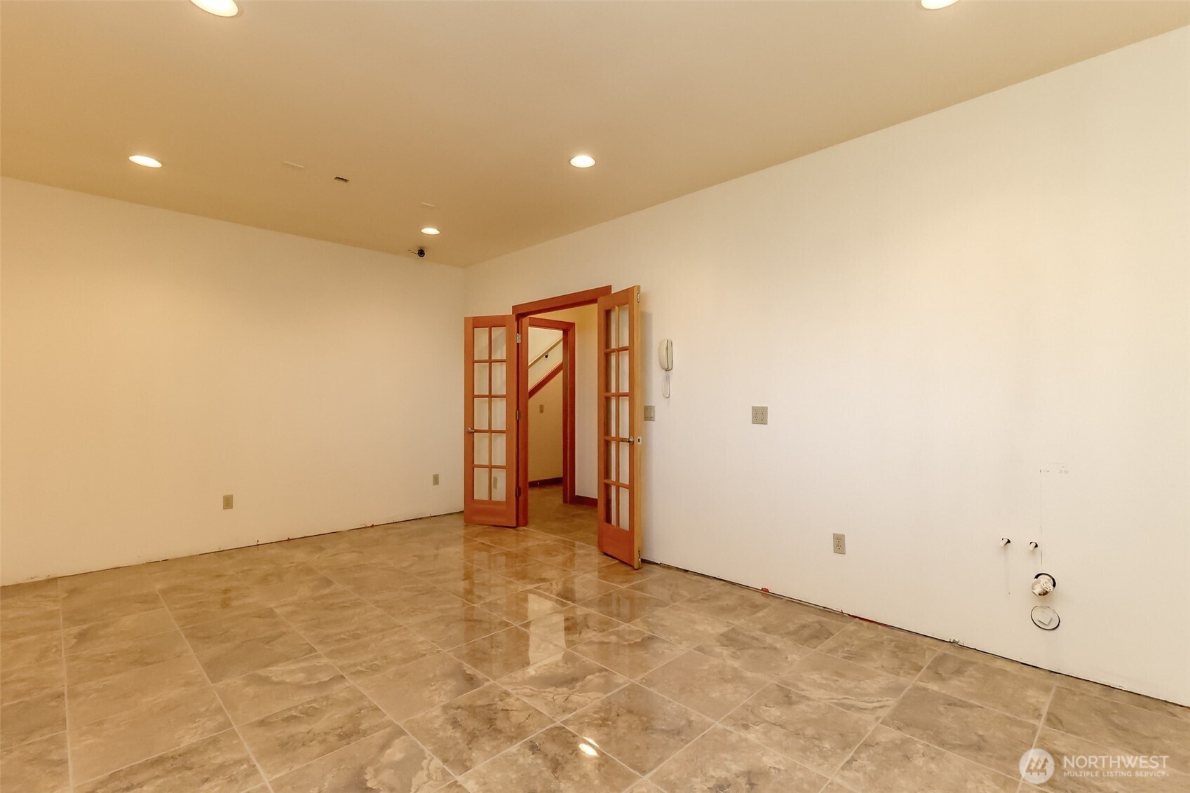 6121 Madrona Drive NE Tacoma WA 98422