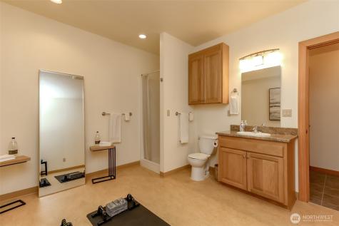 6121 Madrona Drive NE Tacoma WA 98422