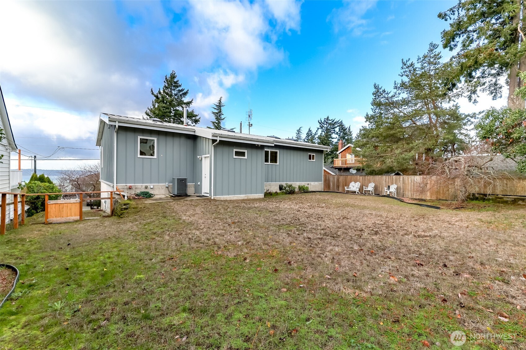 6121 Madrona Drive NE Tacoma WA 98422