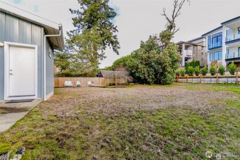6121 Madrona Drive NE Tacoma WA 98422