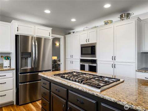4029 Crystal Ridge Drive SE Puyallup WA 98372