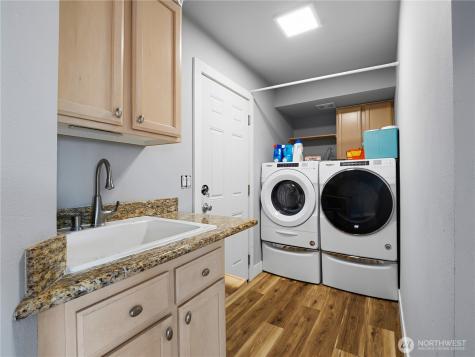 4029 Crystal Ridge Drive SE Puyallup WA 98372