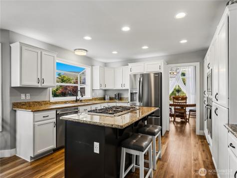 4029 Crystal Ridge Drive SE Puyallup WA 98372