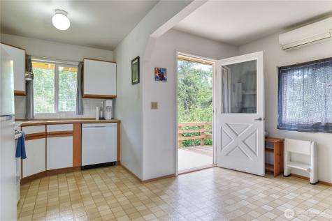 669 Marine Drive Point Roberts WA 98281