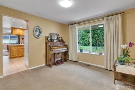 2727 108th Avenue E Edgewood WA 98372