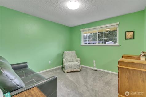 2727 108th Avenue E Edgewood WA 98372