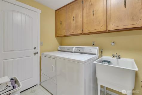 2727 108th Avenue E Edgewood WA 98372
